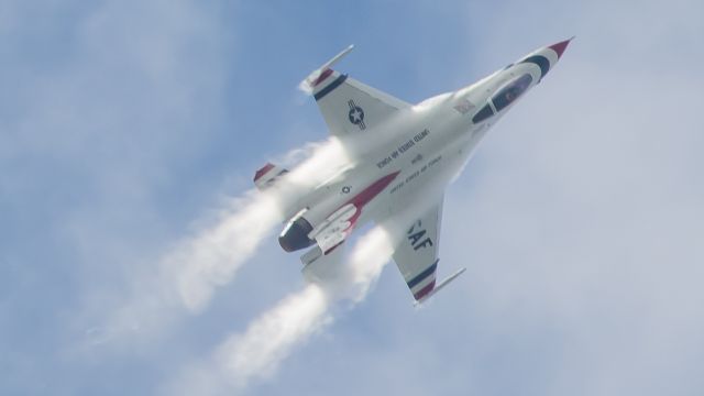 Lockheed F-16 Fighting Falcon — - The Thunderbirds at the 2019 Dayton Air Show