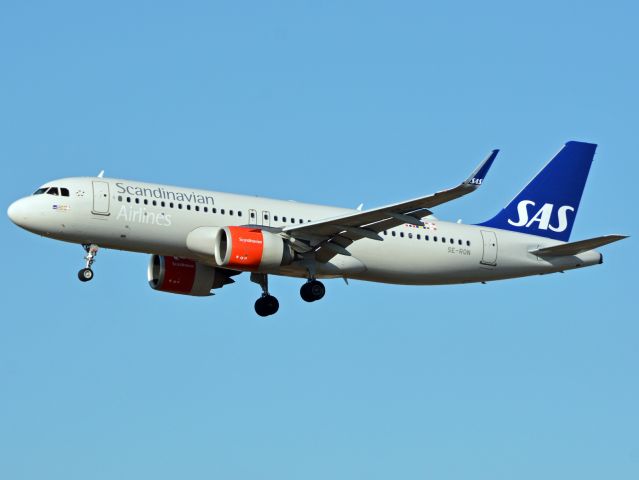 Airbus A320neo (SE-RON) - Kystvejen RWY22L