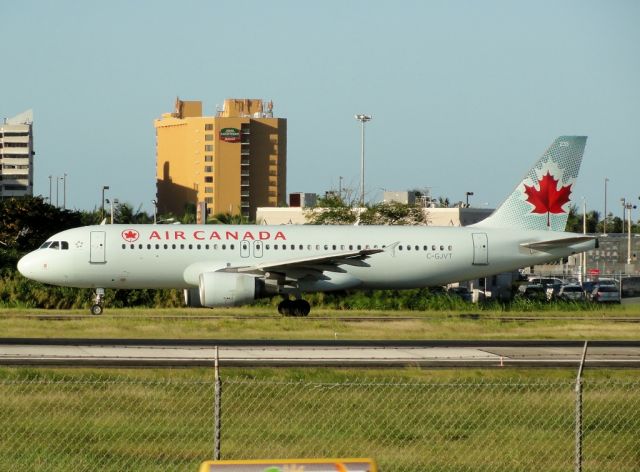 Airbus A320 (C-GJVT)