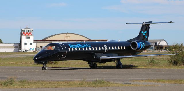 Embraer ERJ-145 (N832HK) - Catching some tarmac time is this RoadRunAir 2003 Embraer ERJ-145LR in the Autumn of 2022.