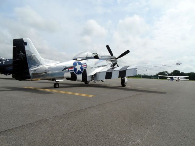 North American P-51 Mustang (N51HY)