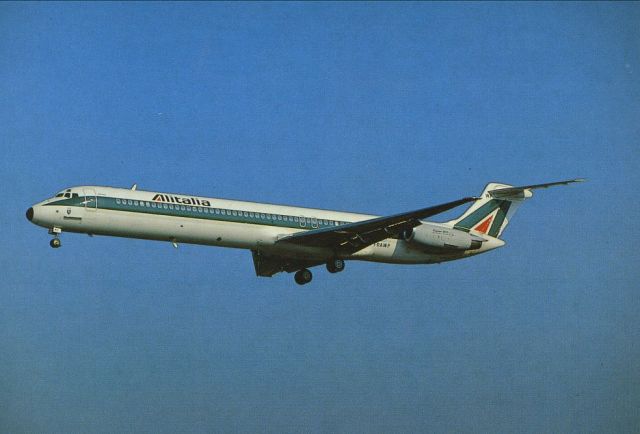 McDonnell Douglas MD-82 (I-DAWP) - scanned from postcardbr /Alitalia