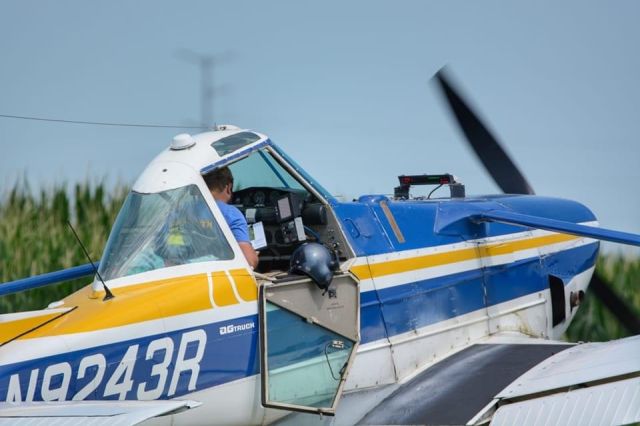 N9243R — - Cessna 188 Ag Truck taxi out