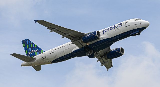 Airbus A320 (N571JB) - JetBlue's Blue Monday taking off out of Southwest Florida.br /Photo Taken 6/13/21