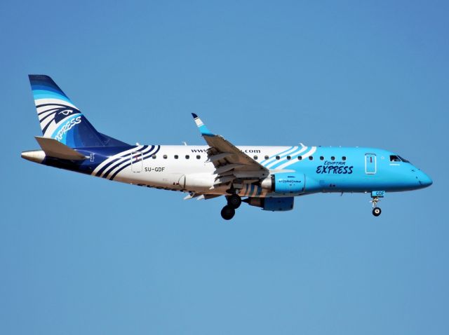 Embraer 170/175 (SU-GDF) - EgyptAir Express Embraer E175 at Sharm El Sheikh - International