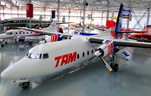 FAIRCHILD HILLER FH-227 (PT-LAF) - FOKKER-27 OF TAM AIRLINES IN SÃO CARLOS-SP, BRAZIL