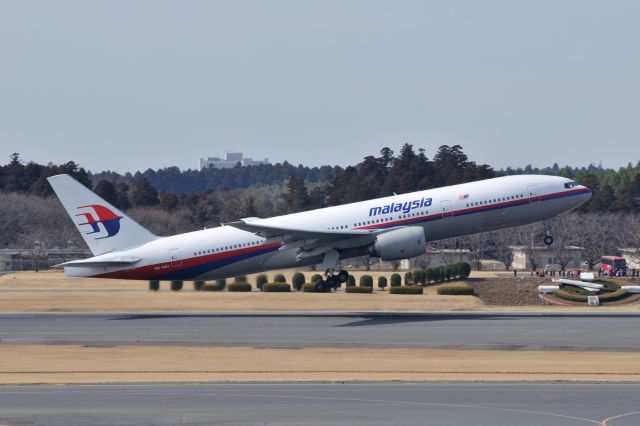 Boeing 777-200 (9M-MRJ) - 2012/2/28