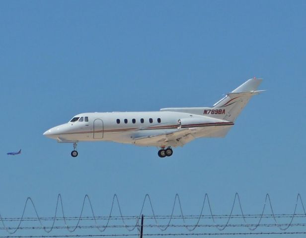 Hawker 800 (N789BA)