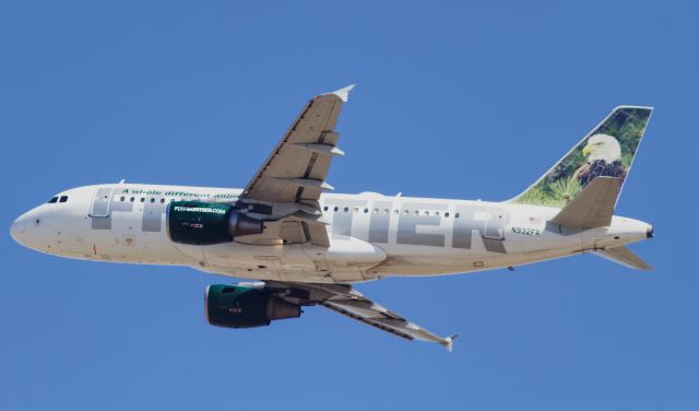 Airbus A319 (N932FR)