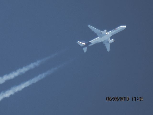 Boeing 757-200 (N930FD)