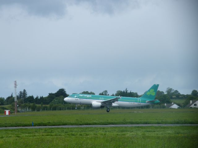 EI-DVG — - EI-DVG A320-214 CN 3318 TRAINING AT SHANNON AS EIN 990  ON 09-06-2011