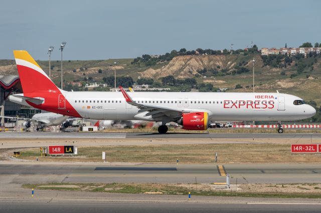 Airbus A321neo (EC-OCC)