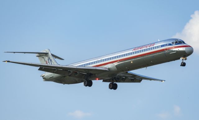 McDonnell Douglas MD-83 (N9625W) - 9/17/17