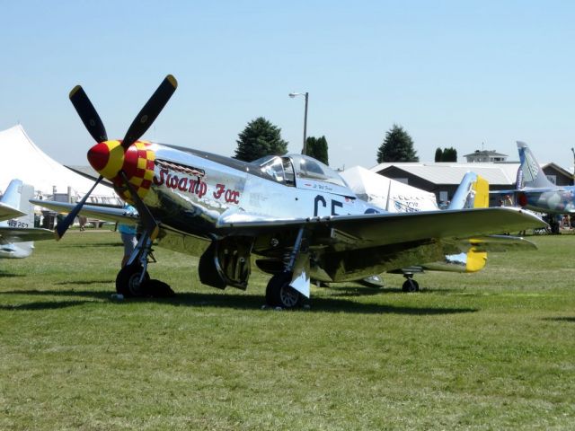 North American P-51 Mustang (N5420V)