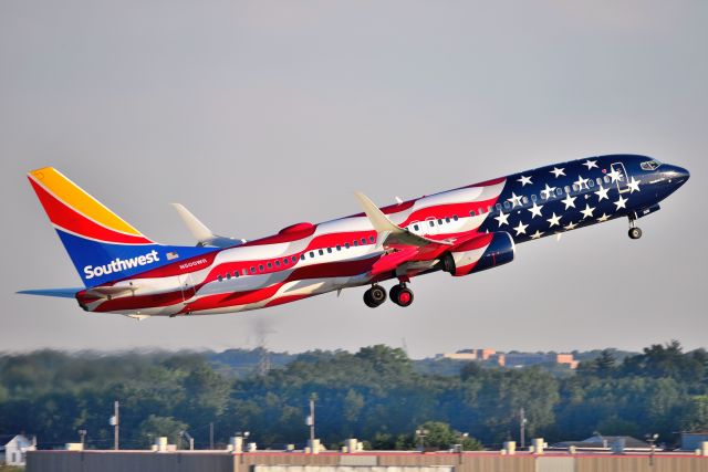 Boeing 737-800 (N500WR) - Freedom One departing 5-L on 08-12-22 bound for Hotlanta!