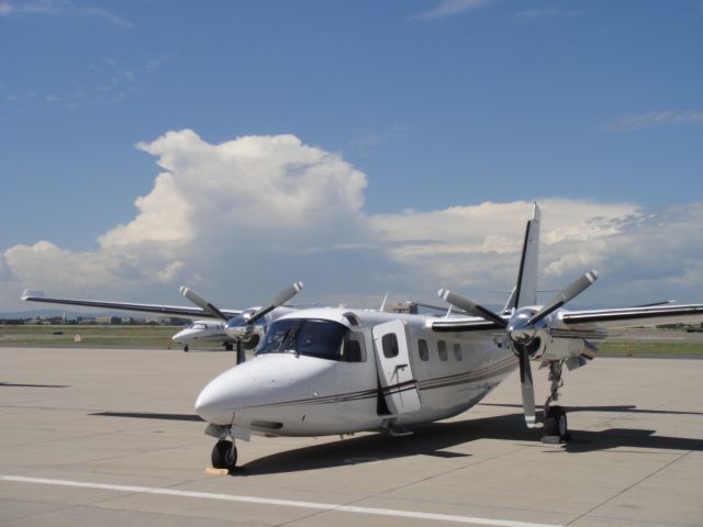 Gulfstream Aerospace Jetprop Commander (N695CS)