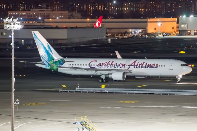 BOEING 767-300 (9Y-LGW)