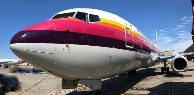 Boeing 737-700 (N917NN) - barry m. goldwater terminal 4 N1 alpha 17 29MAR20 