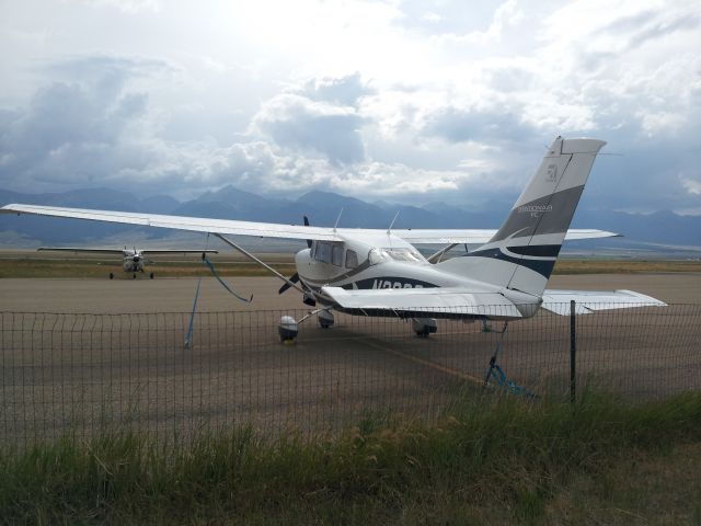 Cessna 206 Stationair (N2829J)