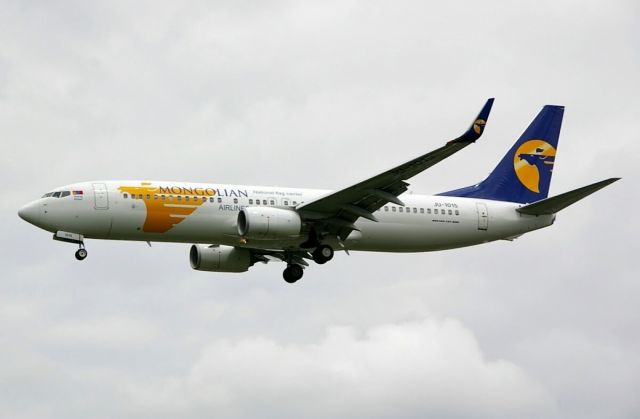 Boeing 737-800 (JU-1015)