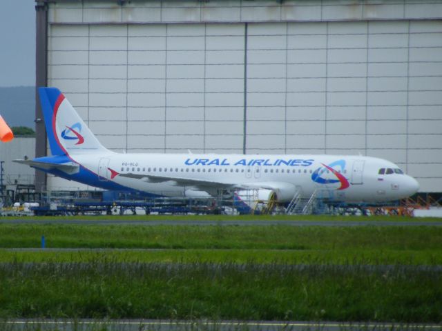 Airbus A320 (VQ-BLO)