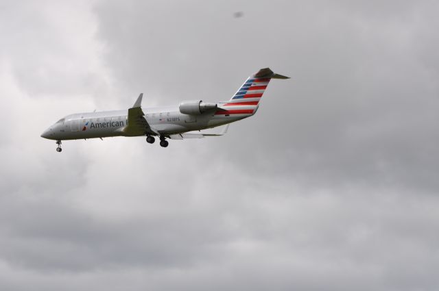 Canadair Regional Jet CRJ-200 (N218PS)