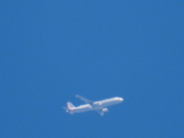 Airbus A321 (N920US) - AAL878br /PHX-PHLbr /08/14/22