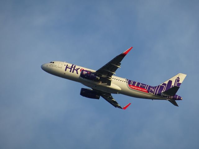 Airbus A320 (B-LCC)