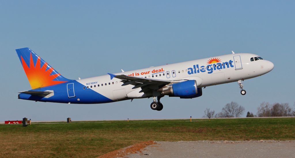 Airbus A320 (N216NV) - Allegiant 1703 just a second after rotation from runway 04 at Bluegrass Airport Lexington, Ky. USA. KLEX-KFLL.