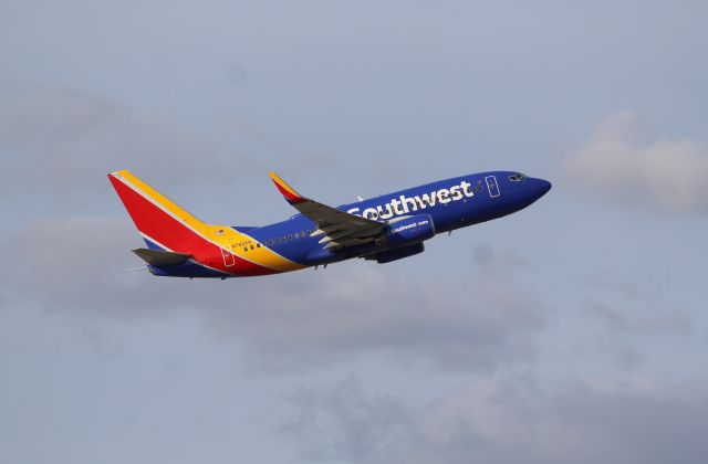 Boeing 737-700 (N7822A) - Southwest Airlines (WN) N7822A B737-76N [cn32596]br /Fort Lauderdale (FLL). Southwest Airlines flight WN2575 departing from runway 10L for an evening flight to Houston Hobby (HOU).br /Taken from Hibiscus/Terminal 1 car park roof level br /br /2018 12 25br /https://alphayankee.smugmug.com/Airlines-and-Airliners-Portfolio/Airlines/AmericasAirlines/Southwest-Airlines-WN/