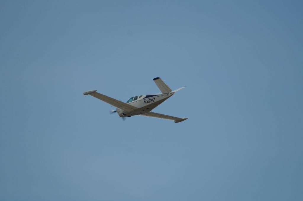 Beechcraft 35 Bonanza (N389Z) - A cool Beech V-Tail departing Provo for the South. Don’t see too many of these so it was super cool! br /Best viewed in full! 
