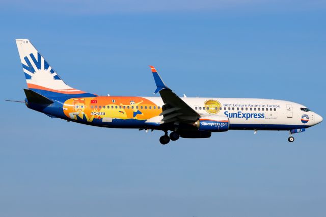 Boeing 737-800 (TC-SEU)