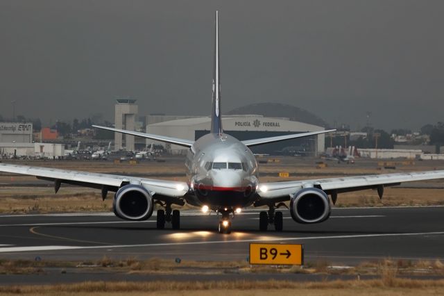 Boeing 737-700 (XA-PAM)