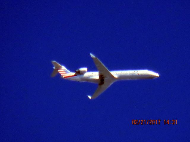 Canadair Regional Jet CRJ-700 (N530EA) - Joplins new airliner CRJ-700 leaving heading for DFW.