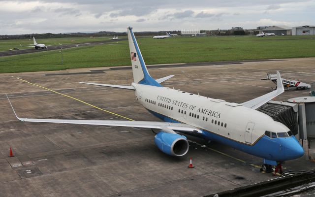 01-0041 — - sam948 usaf c-40b 01-0041 at shannon 29/3/17.