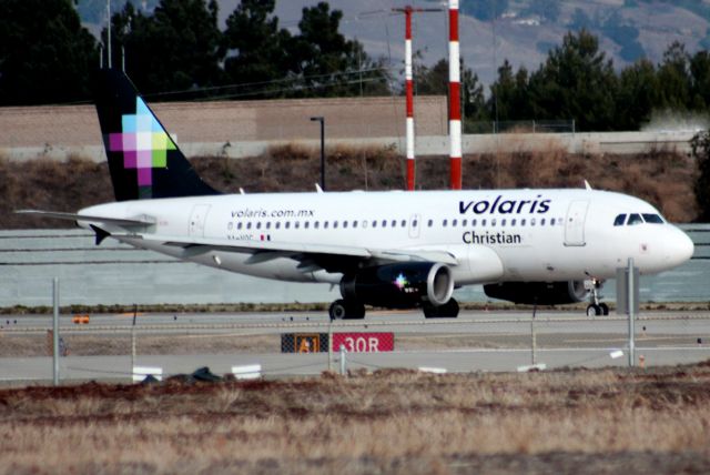 Airbus A319 (XA-VOC) - Departure for Mexico, 30L