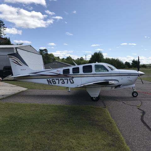 Beechcraft Bonanza (36) (N6737D)