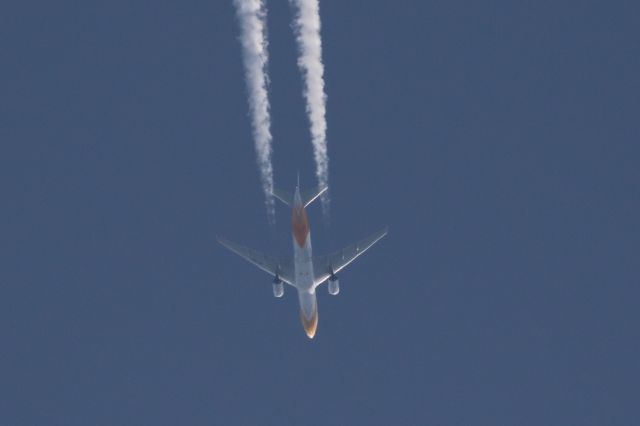 Boeing 777-200 (HS-XBF) - November 17th 2019:Overflying above Hakodate City ,Hokkaido,Japan.br /CTS-DMK.
