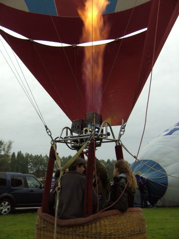 Unknown/Generic Balloon — - Hot Air Balloon inflation