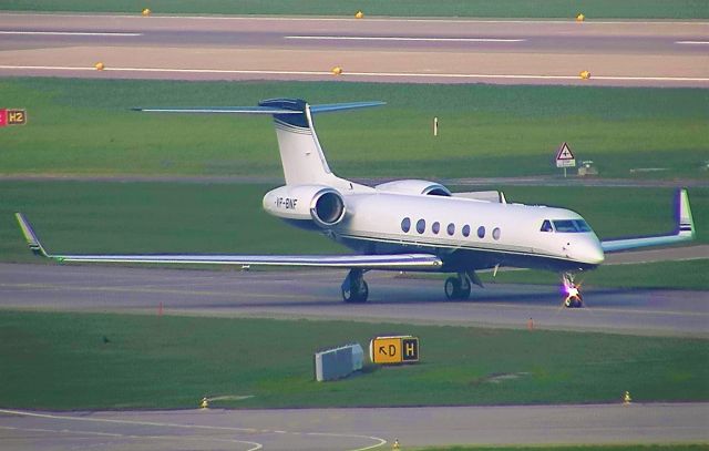 Gulfstream Aerospace Gulfstream V (VP-BNF)