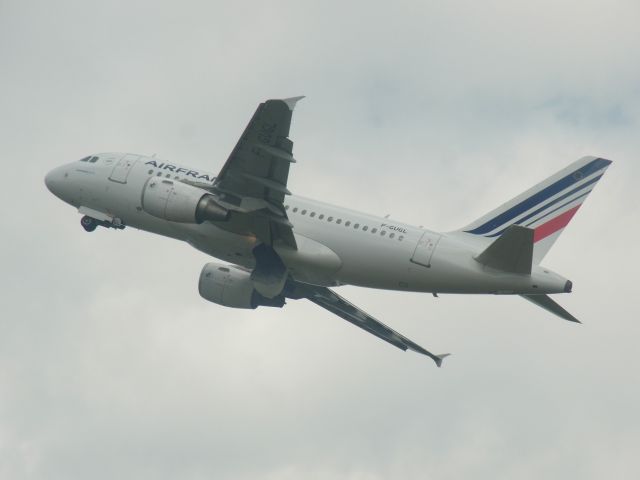 Airbus A318 (F-GUGL)