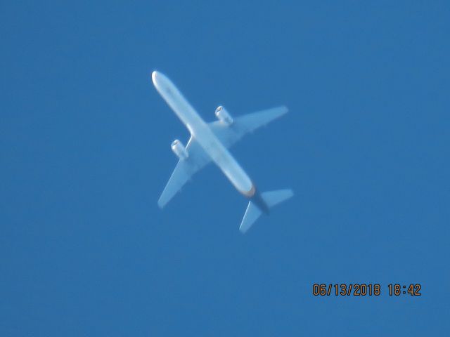 Boeing 757-200 (N472UP)