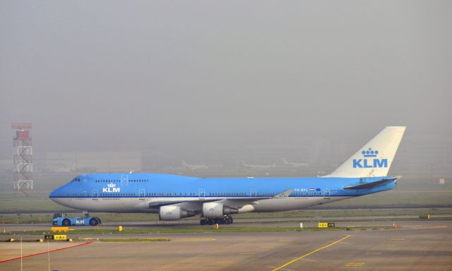 Boeing 747-400 (PH-BFL) - KLM Boeing 747-406 PH-BFL in Amsterdam 