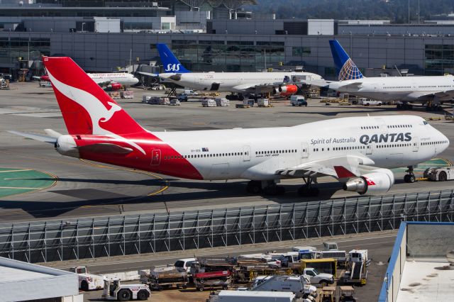 Boeing 747-400 (VH-OEB)