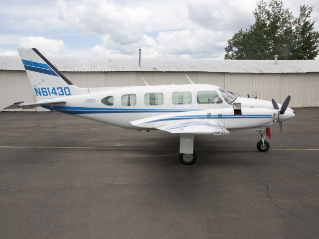 Piper Navajo (N61430)