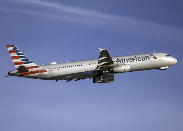 Airbus A321 (N919US)