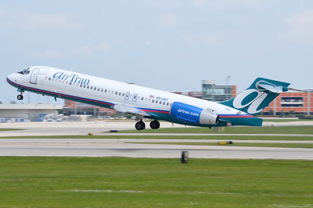 Boeing 717-200 (N915AT)