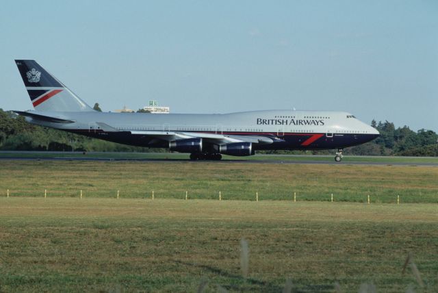 Boeing 747-400 (G-BNLL) - Departure at Narita Intl Airport Rwy16 on 1990/10/28