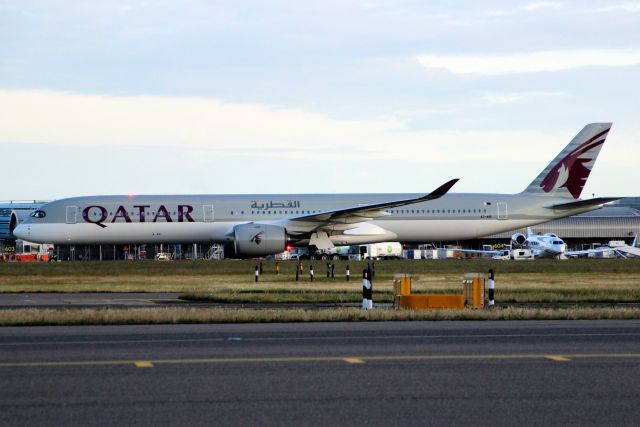 Airbus A350-1000 (A7-ANI) - Taxiing to Stand 411 on 14-Jun-19 operating flight QTR15 from OTHH.