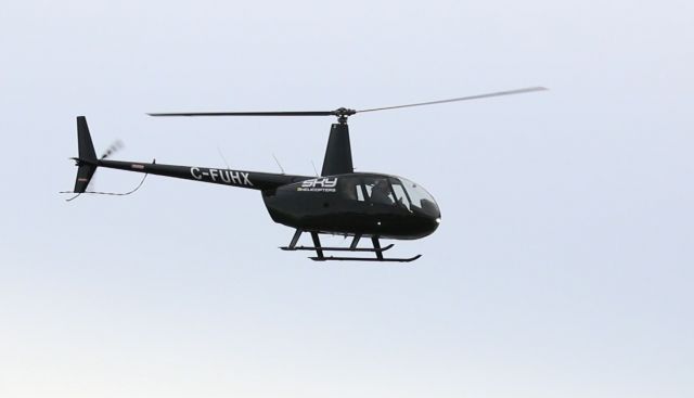 Robinson R-44 (C-FUHX)